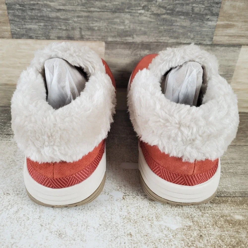 Ryka Adventure Womens Shoes Sz 9.5‎ W Adobe Red Water-Repellent Leather Fur Trim